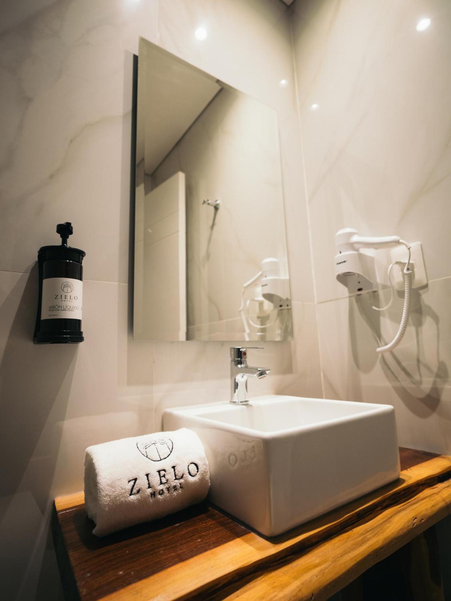 Zielo Hotel Asuncion Exteriör bild